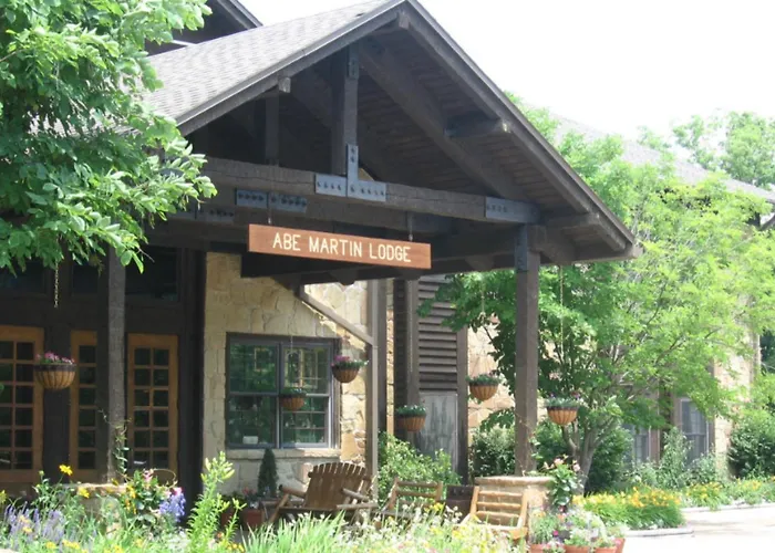 Abe Martin Lodge & Cabins