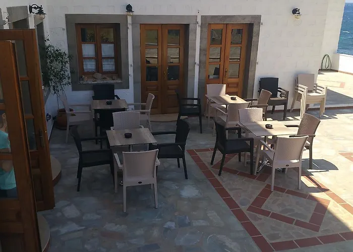 Armyra Hotel