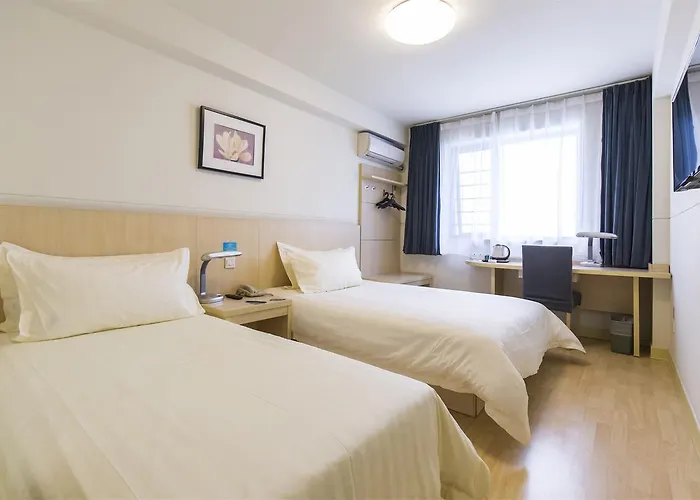 Jinjiang Inn Select Weihai South Haibin Road Haishang Park