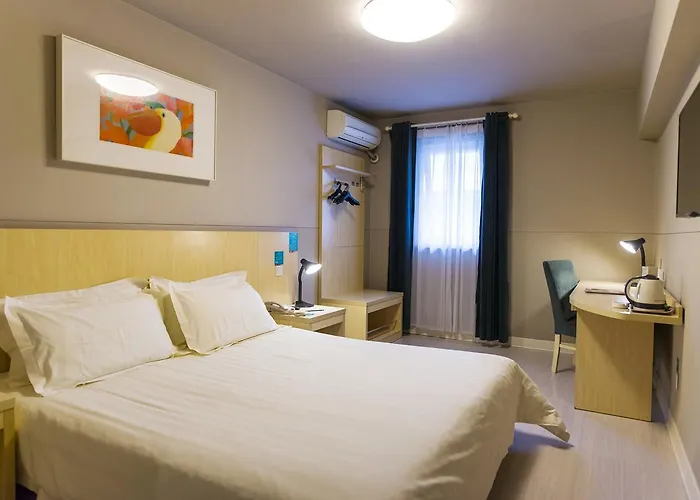 Jinjiang Inn Select Jiaxing Wanda Plaza