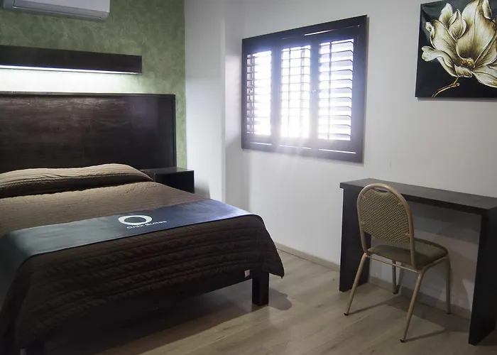 Hotel Onix Suites