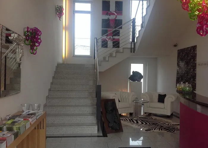 Ressmann'S Residence