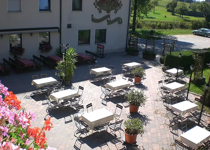 Land-gut-Hotel Zum Bartl