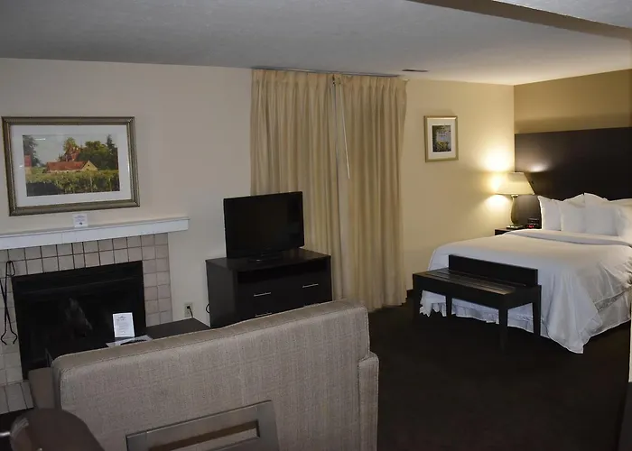 Hawthorn Suites Dayton South