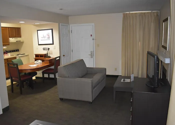 Hawthorn Suites Dayton South