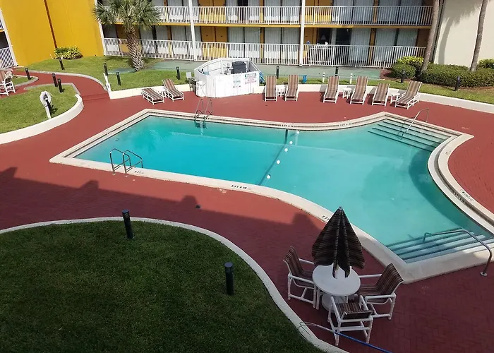 Days Inn & Suites By Wyndham Clermont