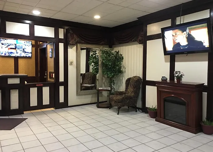 Travelodge By Wyndham Conference Centre & Suites Whitecourt