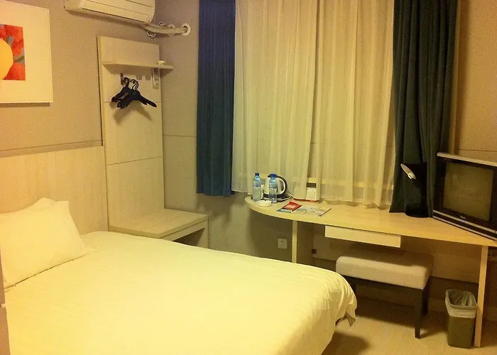 Jinjiang Inn Changchun Faw Factory Car Business City