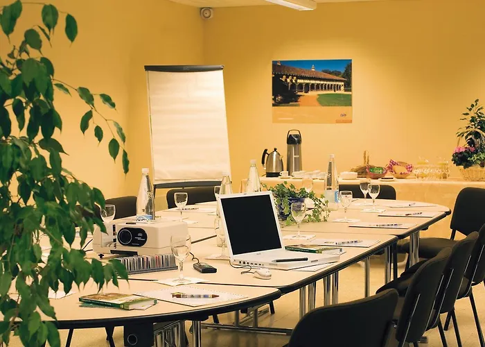 Logis Hotel La Petite Chaumiere