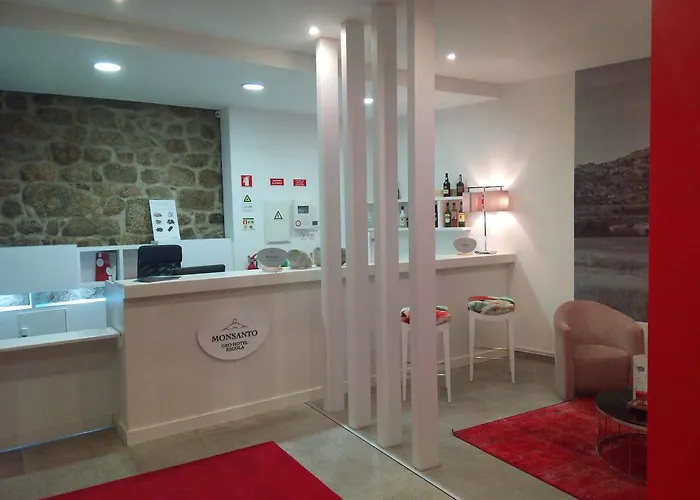 Monsanto Geohotel Escola