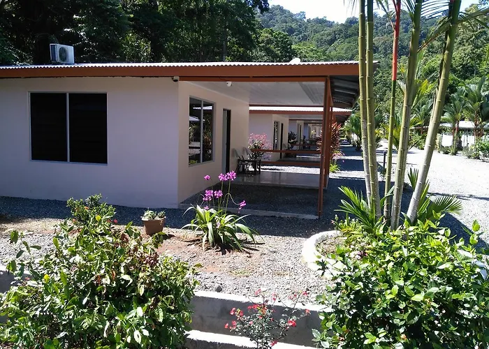 Puerto Vargas Lodge