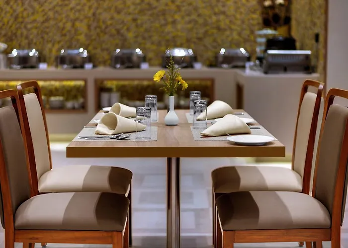 Click Hotel Bhuj