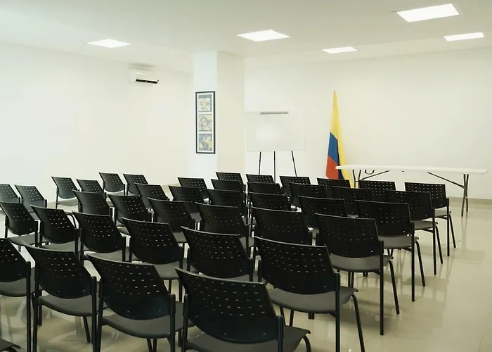 Hotel Cinco Monteria