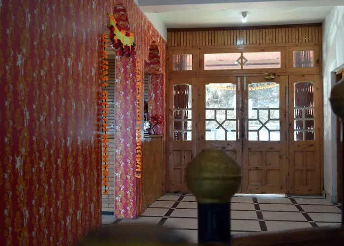 Hotel Holiday Home Khajjiar