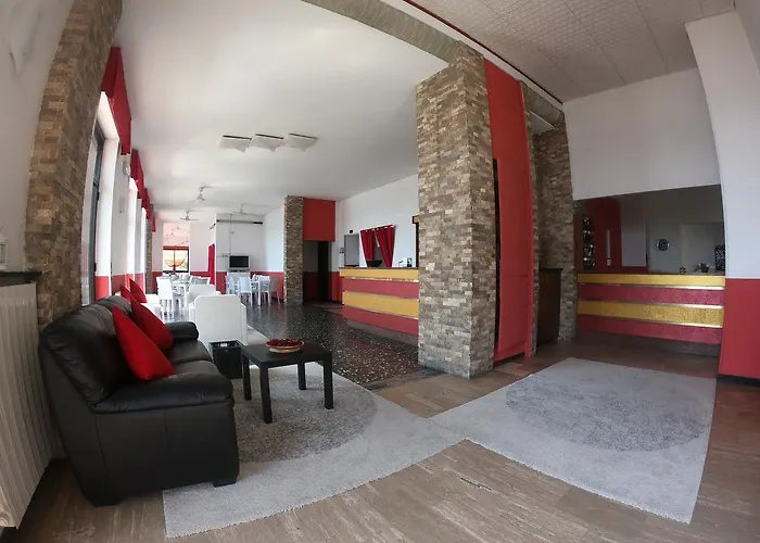 Hotel Monique