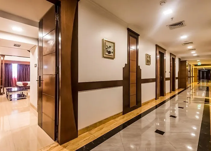 Golden Chariot Vasai Hotel