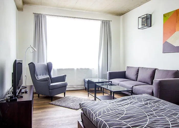 Hotel 63