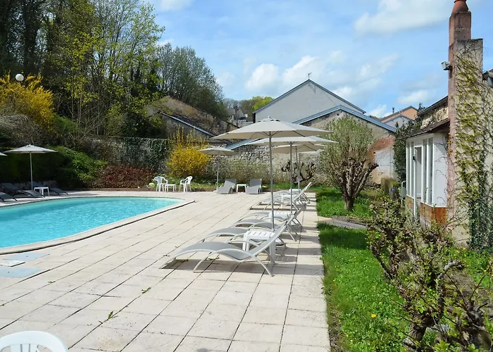 Hotel Et Studios D'Orfeuil