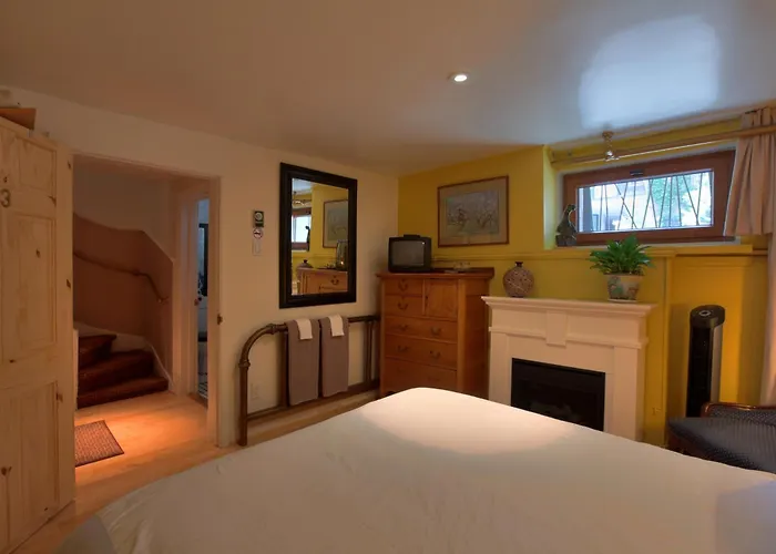 La Loggia Art B&B Montreal