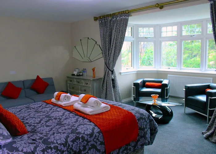 Grimscote Manor Hotel