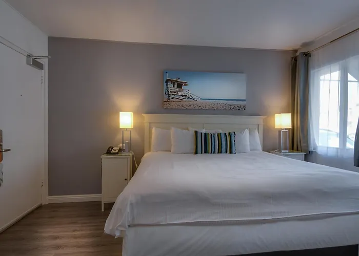 Bayside Hotel