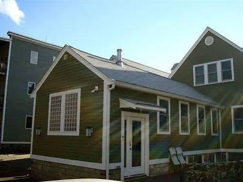 Whitman House - Bed And Breakfast