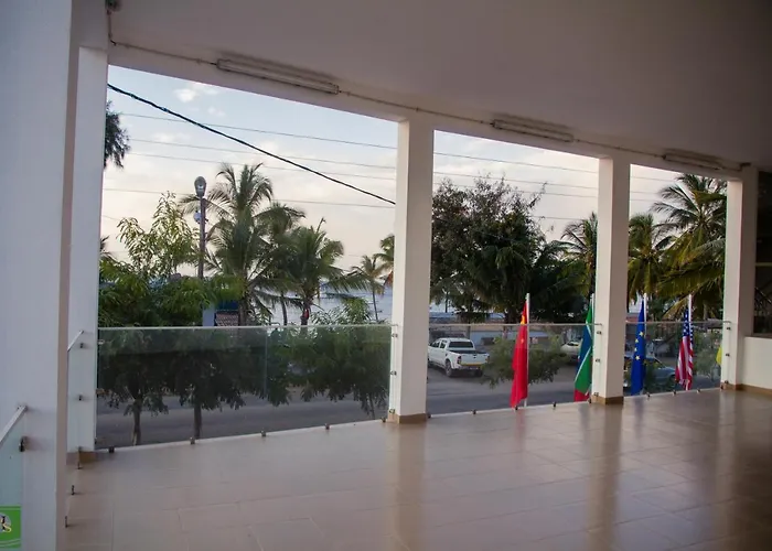 Hotel Wimbi Sun