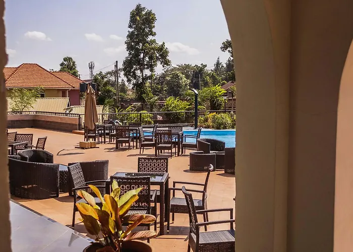 Hotel Duomo And Suites