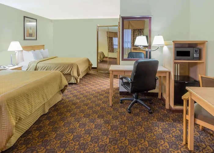 Days Inn By Wyndham Black Bear