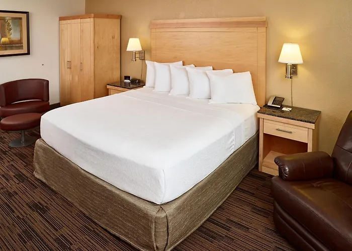 Livinn Hotel St Paul East / Maplewood