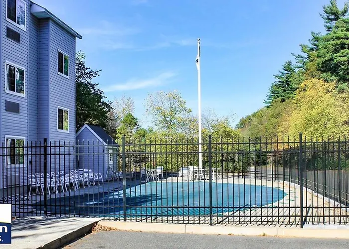 Days Inn By Wyndham Sturbridge