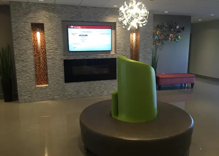 Days Inn & Suites By Wyndham Bonita Springs North Naples
