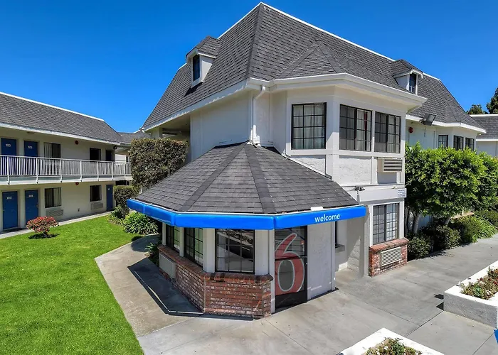 Motel 6-Carlsbad, Ca - Village