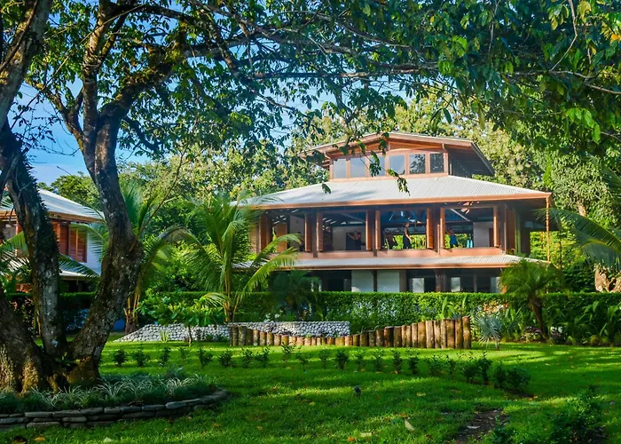 Blue Osa Yoga Retreat And Spa