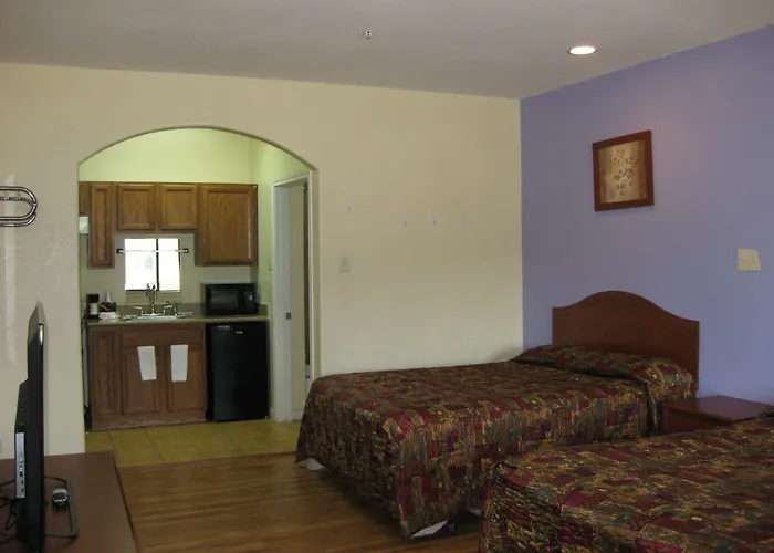 Scottish Inns And Suites