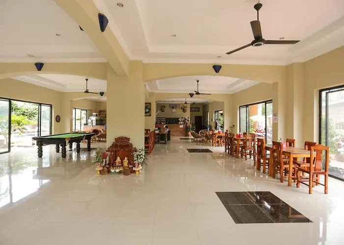Blue Diamond Hostel