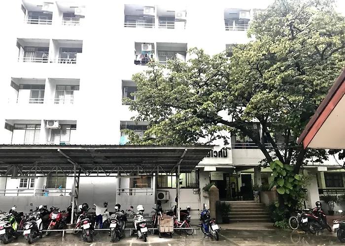 Jaroonwej Bangsaen