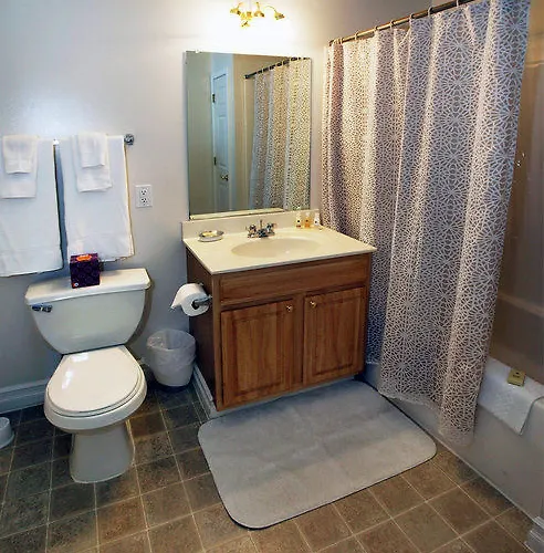Execustay At Oak Hill Apartmen