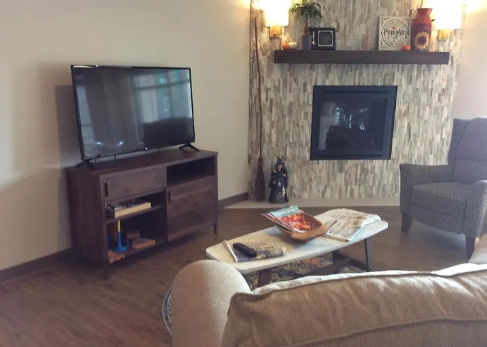 Scenic Shore Inn