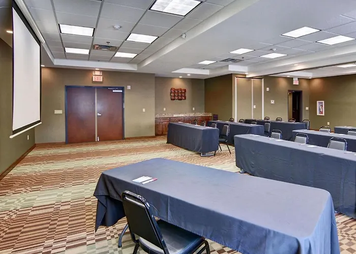 Comfort Suites Near Northeast Mall