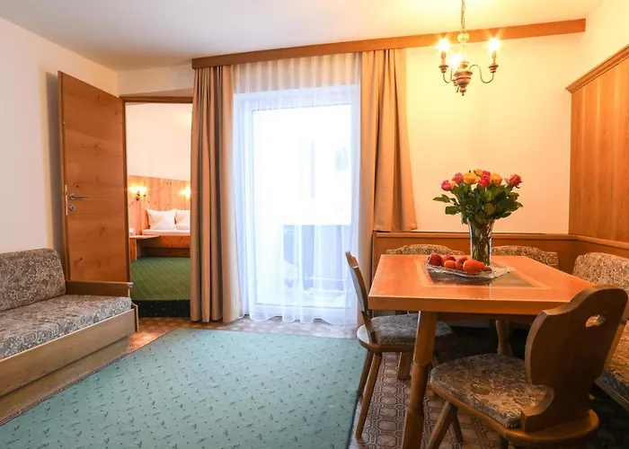 Berghotel Rasis