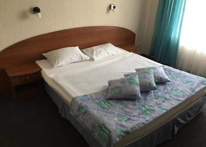 Family Hotel Lazuren Briag