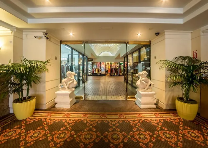 Olyver Hotel