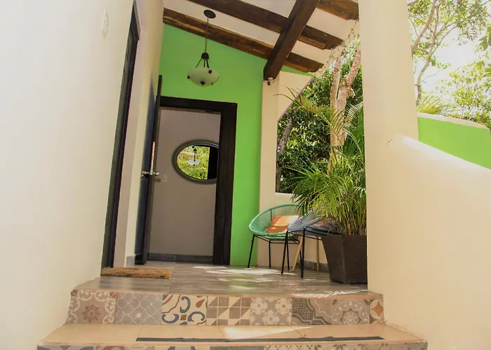 El Roble Nature Hotel & Lagoon