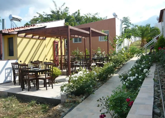 Victory Apartments Hotel