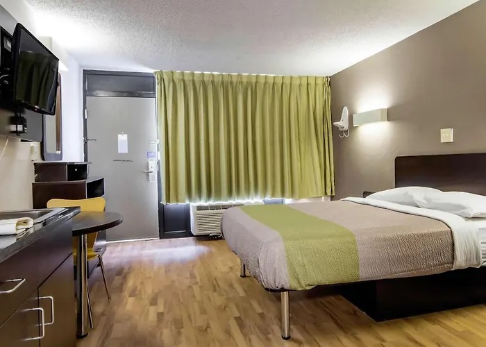 Studio 6 Extended Stay - Lagrange, Ga