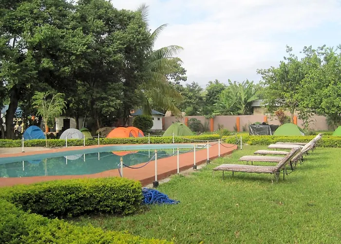 Fig Tree Lodge Camp