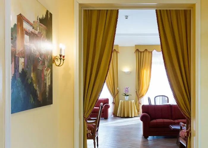 Hotel Tuder