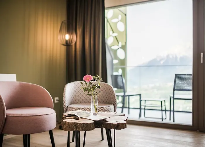 Oliven- & Genusshotel Hirzer