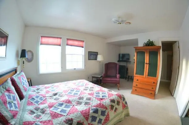 Colony Inn